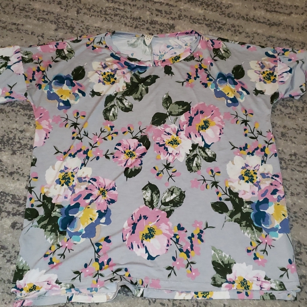 Floral top